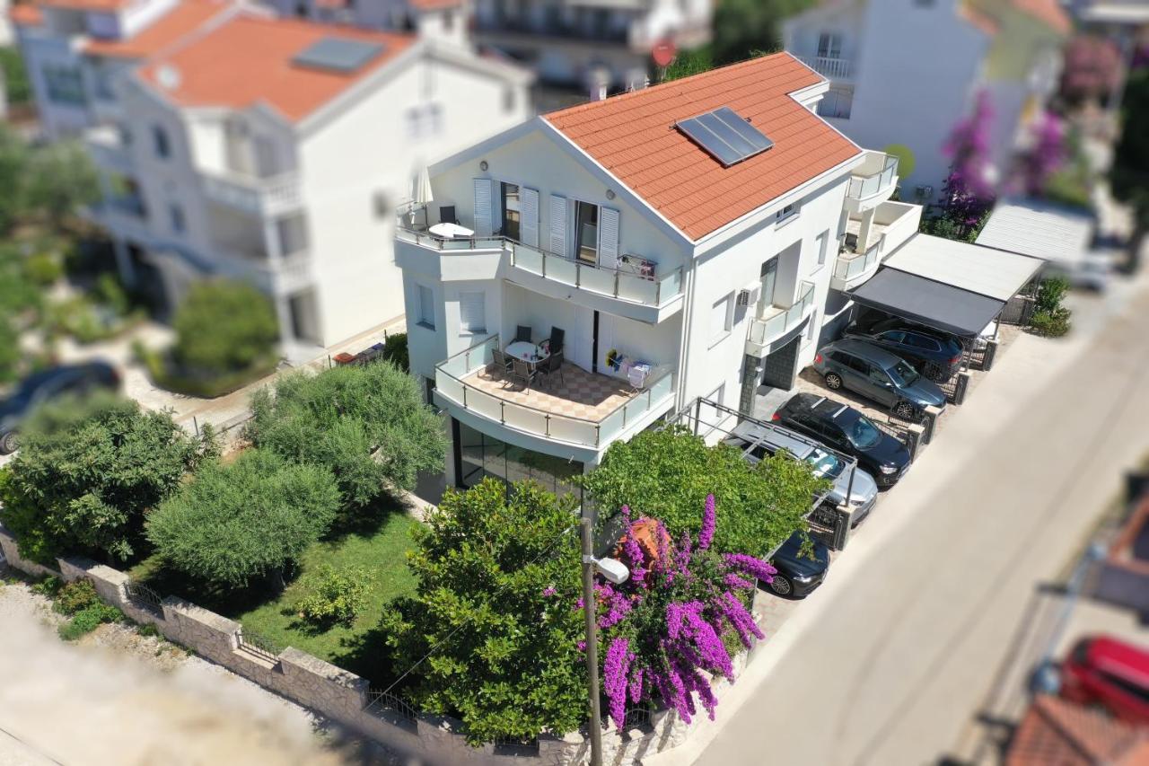 Apartments Dumancic Biograd Na Moru Exterior photo