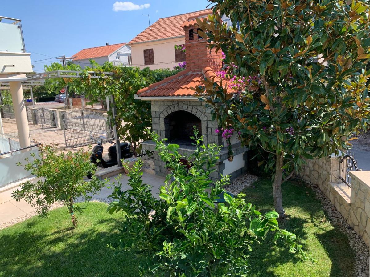 Apartments Dumancic Biograd Na Moru Exterior photo
