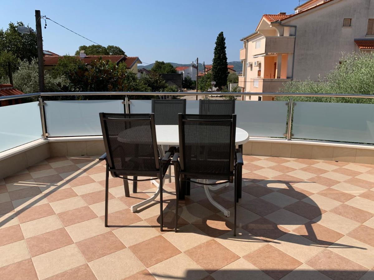 Apartments Dumancic Biograd Na Moru Exterior photo