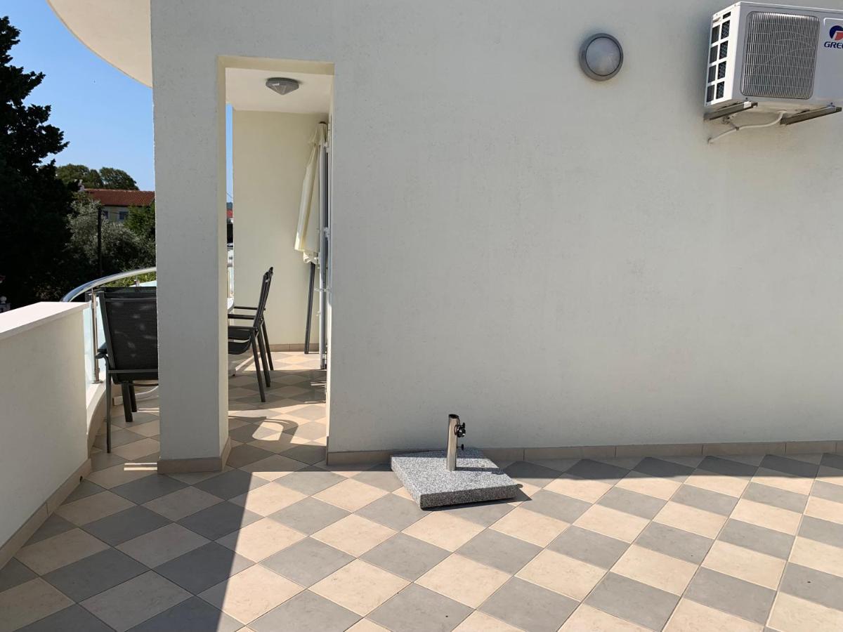 Apartments Dumancic Biograd Na Moru Exterior photo