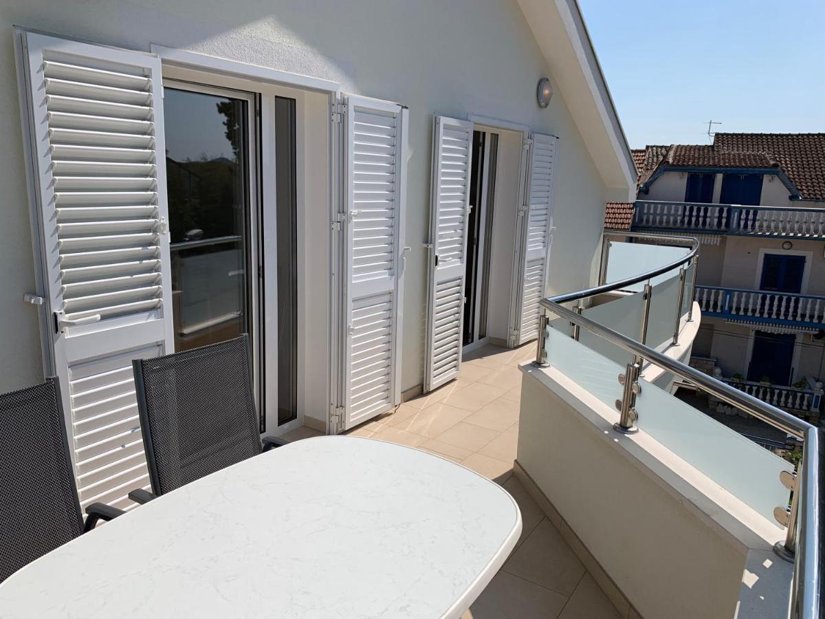Apartments Dumancic Biograd Na Moru Exterior photo