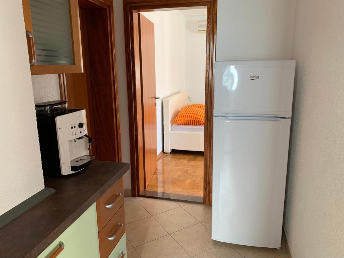 Apartments Dumancic Biograd Na Moru Exterior photo